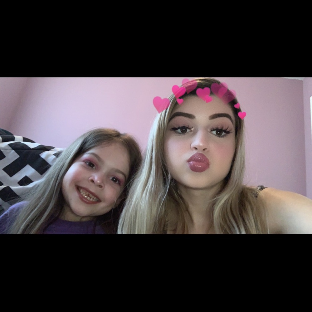 Meet your Posher, Jewel